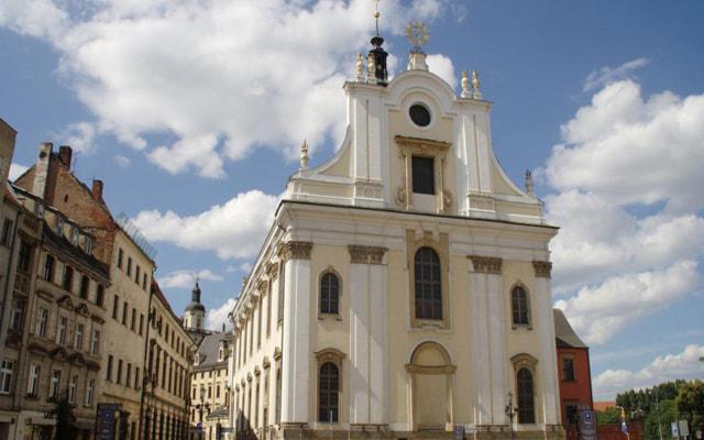 越吃亏越有福的生肖女