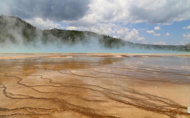 女命八字四个比肩过多 女命八字四个比肩过多