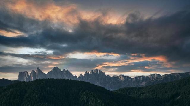 八字中有戌亥的女命怎么样 八字中有戌亥的女命怎么样