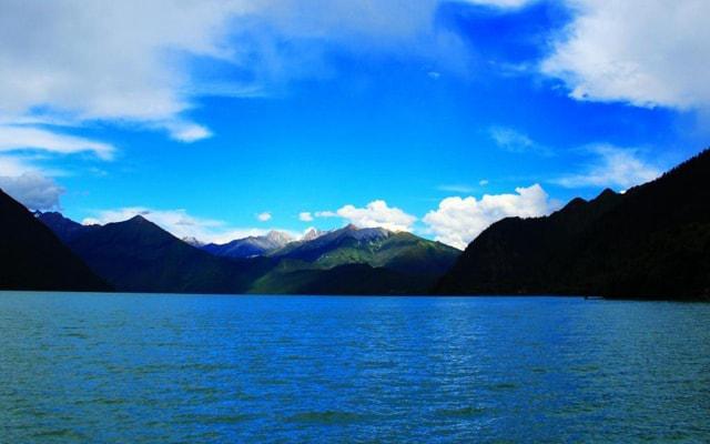 浴缸位置讲究风水吗